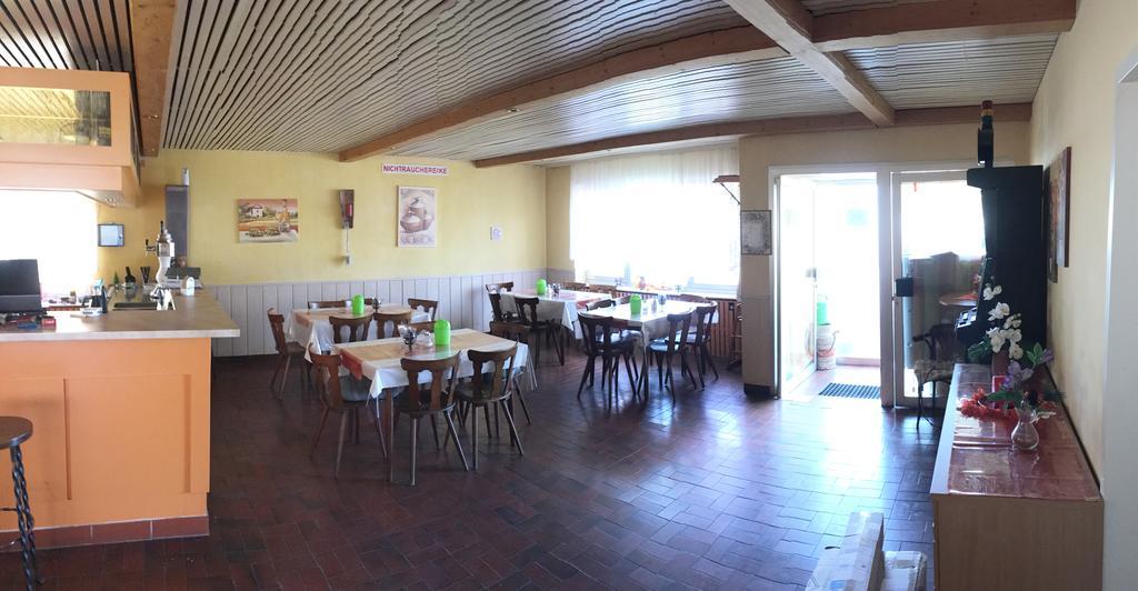 Gasthof Und Pension Mainzer Rad Schwetzingen Luaran gambar